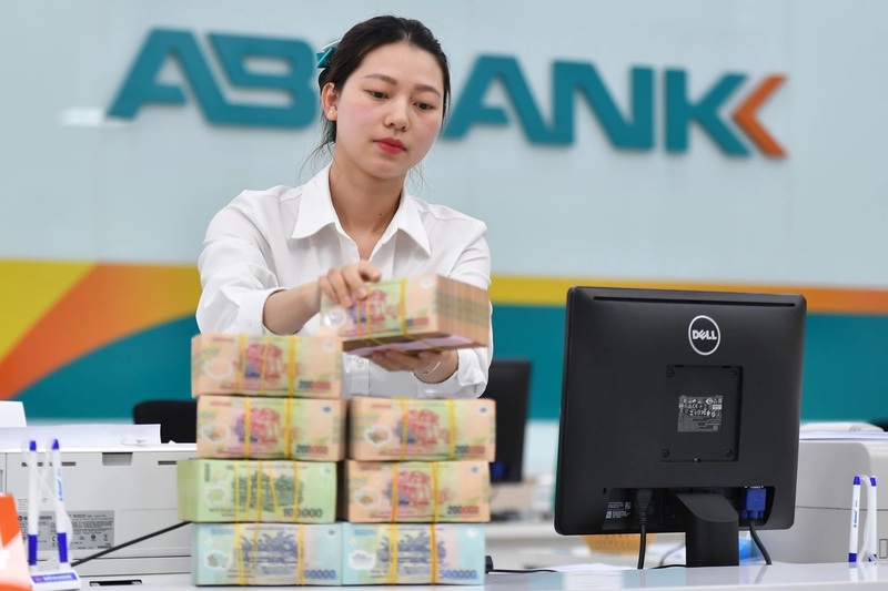 Các ngân hàng đang bước vào chu kỳ tăng vốn mới. Ảnh: Nam Khánh