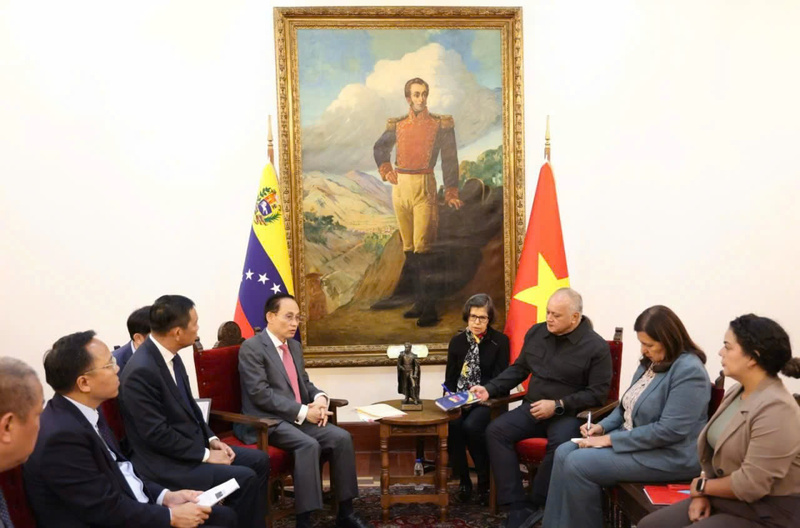 Đoàn công tác thăm và làm việc tại Cộng hòa Bolivar Venezuela.