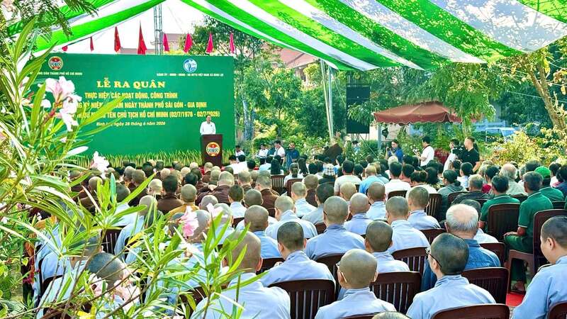 Lễ ra quân thực hiện các công trình chào mừng kỷ niệm 50 năm Ngày Thành phố Sài Gòn - Gia Định chính thức, vinh dự mang tên Chủ tịch Hồ Chí Minh tại xã Bình Lợi. Ảnh: Mặt trận Tổ quốc TP. Hồ Chí Minh