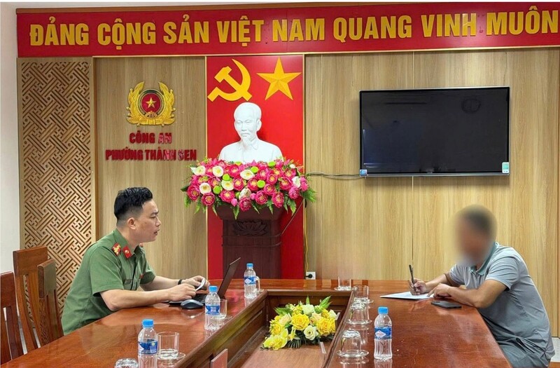 Công an Hà Tĩnh làm việc, xử lý 135 trường hợp tương tác, bình luận nội dung xuyên tạc trên các trang facebook của đối tượng phản động Lê Trung Khoa, Nguyễn Văn Đài. Ảnh: Công an Hà Tĩnh