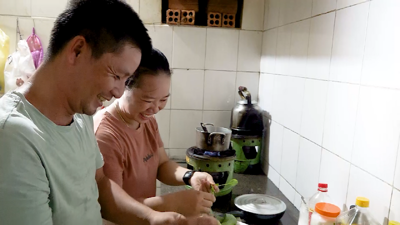 Nụ cười hạnh phúc của hộ dân trên đảo Song Tử Tây