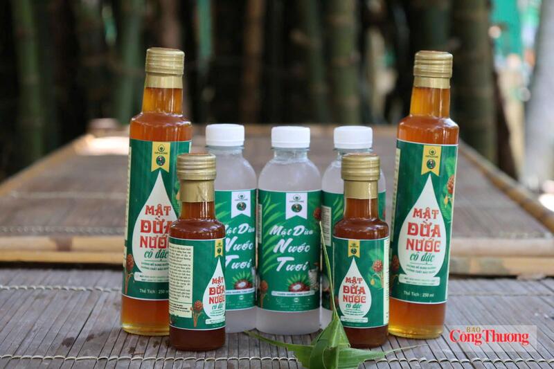 Các chương trình xúc tiến thương mại mở ra nhiều cơ hội cho các sản phẩm địa phương được nhiều người biết đến. Ảnh: Nguyễn Dương