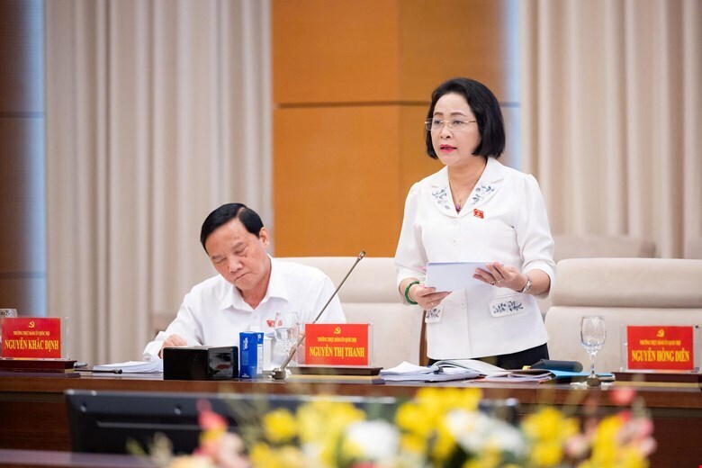 Phó Chủ tịch Quốc hội Nguyễn Thị Thanh phát biểu tại Hội nghị.