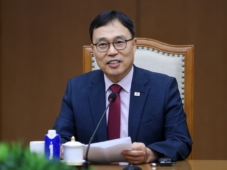 Đại sứ Choi Young Sam khẳng định Hàn Quốc luôn coi trọng và mong muốn thúc đẩy quan hệ hai nước phát triển mạnh mẽ hơn nữa - Ảnh: VGP/Nhật Bắc