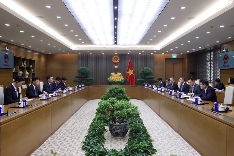Thủ tướng Lê Minh Hưng đề nghị hai bên tăng cường hợp tác văn hóa và hỗ trợ Việt Nam phát triển ngành công nghiệp văn hóa - Ảnh: VGP/Nhật Bắc