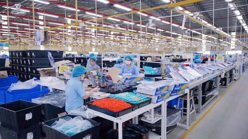 Việc sớm đưa vào các dự án năng lượng điện sẽ đáp ứng nhu cầu sản xuất, kinh doanh của các doanh nghiệp, thu hút các dự án quy mô. Ảnh: M. Hiếu