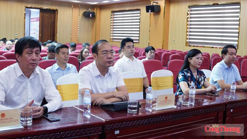 Tại điểm cầu Bộ Công Thương, Thường trực Đảng ủy Bộ chủ trì hội nghị - Ảnh: Nguyên Thảo