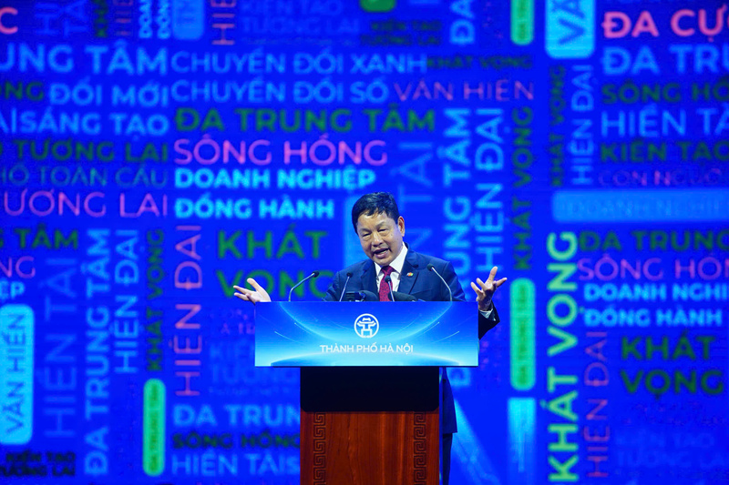 Chủ tịch FPT Trương Gia Bình khẳng định, sẽ đồng hành cùng Hà Nội. Ảnh BTC