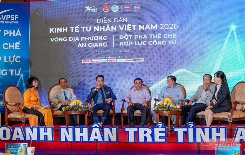 Các chuyên gia, nhà khoa học đã mang tới nhiều phân tích chuyên sâu, gợi mở định hướng phát triển quan trọng cho tỉnh An Giang trong không gian phát triển mới sau hợp nhất