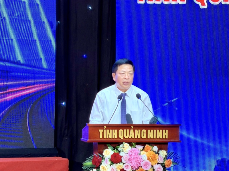Bộ trưởng Bộ Xây dựng Trần Hồng Minh phát biểu tại hội nghị. Ảnh: TT