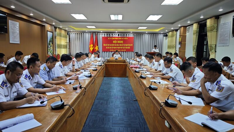 Vùng Cảnh sát biển 2 tổ chức Hội nghị tổng kết đợt cao điểm tấn công, trấn áp tội phạm về ma túy và các hoạt động tội phạm, vi phạm pháp luật trên biển. Ảnh: Nam Trung