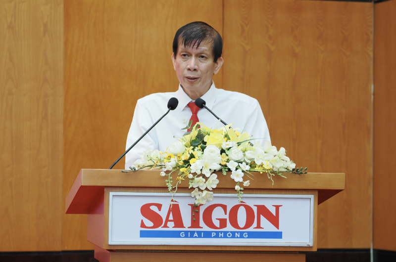 Ông Nguyễn Khắc Văn, Tổng Biên tập Báo Sài Gòn Giải Phóng phát biểu tại chương trình. Ảnh: BTC