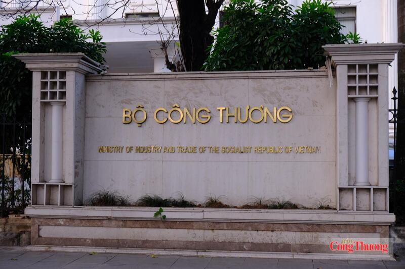 Bộ Công Thương ban hành danh mục sản phẩm, hàng hóa có mức độ rủi ro trung bình và cao - 1