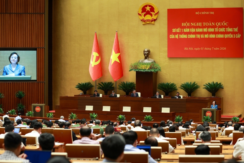Hội nghị toàn quốc sơ kết 1 năm vận hành mô hình tổ chức tổng thể của hệ thống chính trị, mô hình chính quyền 3 cấp - Ảnh: VGP/Nhật Bắc
