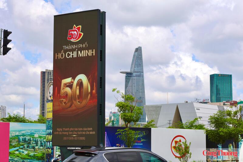 TP. Hồ Chí Minh trang hoàng đường phố mừng kỷ niệm 50 năm vinh dự mang tên Bác.