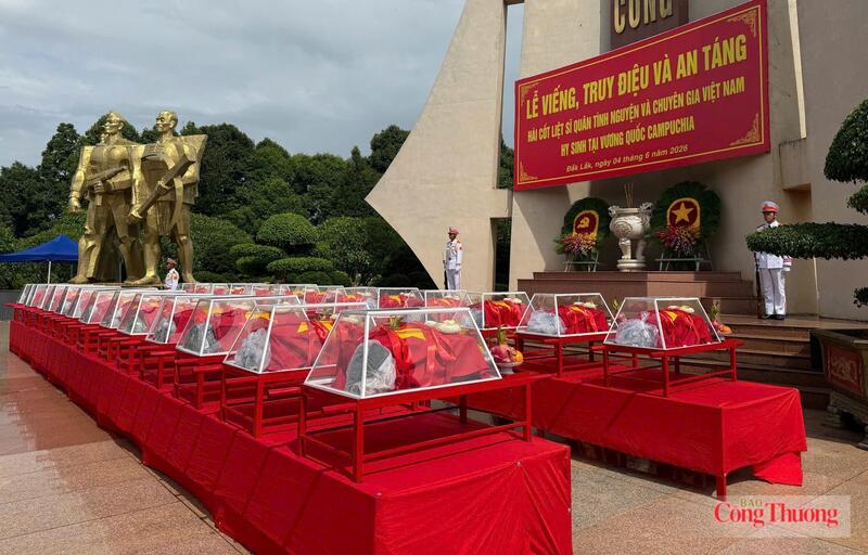 Chiến dịch cao điểm 500 ngày đêm tìm kiếm, quy tập và xác định danh tính hài cốt liệt sĩ được triển khai trên phạm vi cả nước, như một cuộc hành quân đặc biệt trong thời bình. Ảnh: Lê Sơn