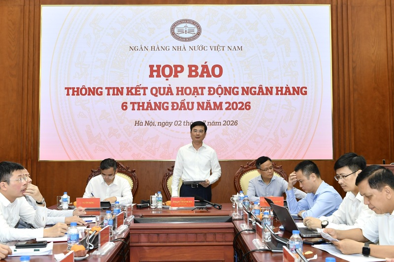 Họp báo Thông tin kết quả hoạt động ngân hàng 6 tháng đầu năm 2026. Ảnh: SBV