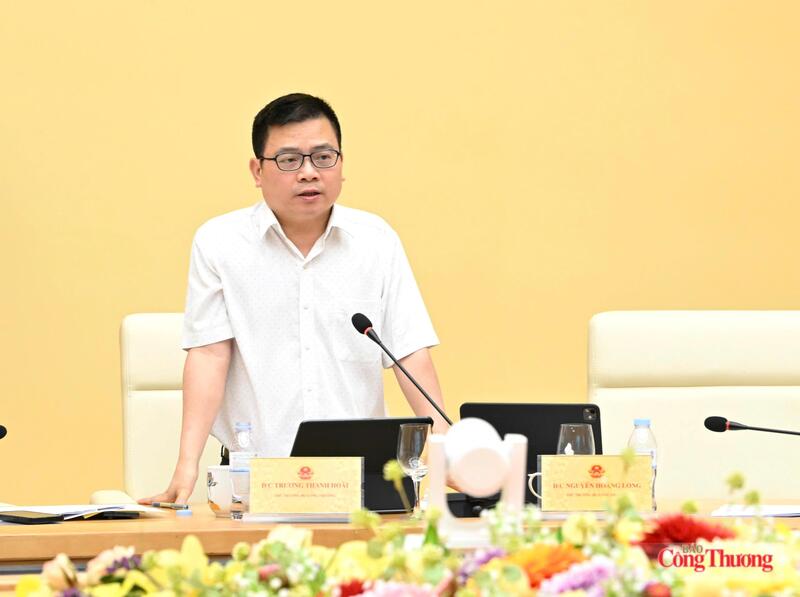 Thứ trưởng Trương Thanh Hoài phát biểu tại hội nghị. Ảnh: Cấn Dũng