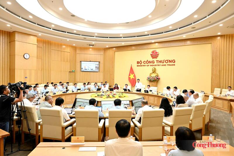 Toàn cảnh hội nghị. Ảnh: Cấn Dũng