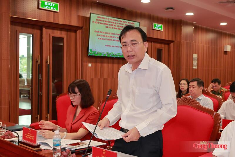 Ông Nguyễn Văn Nhựt, Giám đốc Sở Công Thương tỉnh Khánh Hòa phát biểu. Ảnh: Đức Hưng