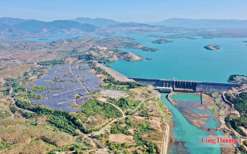 Mục tiêu đến năm 2030 tổng công suất các nguồn điện đạt 9.522 MW và sản lượng điện sản xuất đạt khoảng 27 tỷ kWh/năm. Ảnh: Hiền Mai