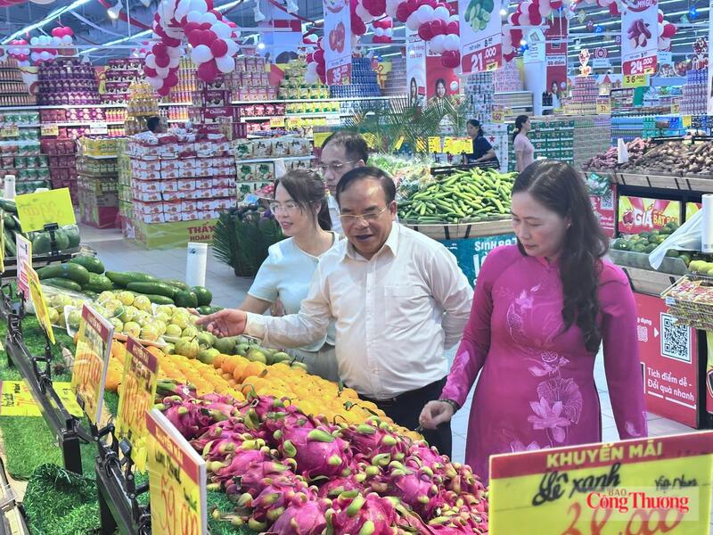 TP. Hải Phòng tưng bừng triển khai nhiều hoạt động Tháng Khuyến mại 2026. Ảnh: Thu Anh