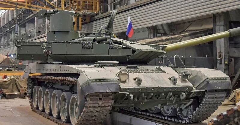 Xe tăng T-90M với hệ thống APS. Ảnh: Lenta