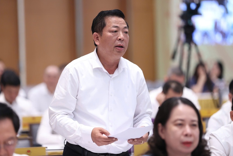Bộ trưởng Bộ Xây dựng Trần Hồng Minh: Ưu tiên xử lý các điểm nghẽn có tác động trực tiếp đến tăng trưởng, tiến độ dự án, năng lực vận tải - Ảnh: VGP/Nhật Bắc