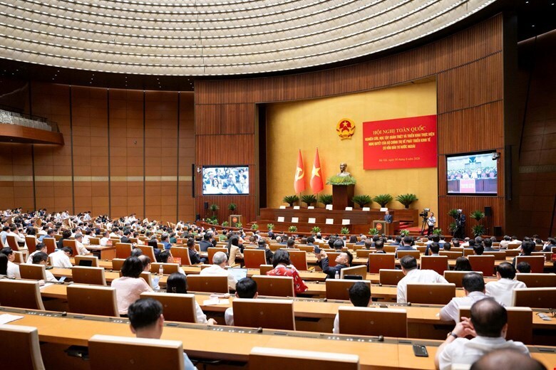 Hội nghị toàn quốc nghiên cứu, học tập, quán triệt và triển khai thực hiện Nghị quyết số 10-NQ/TW ngày 8/6/2026 của Bộ Chính trị về phát triển kinh tế có vốn đầu tư nước ngoài - Ảnh: Quochoi.vn