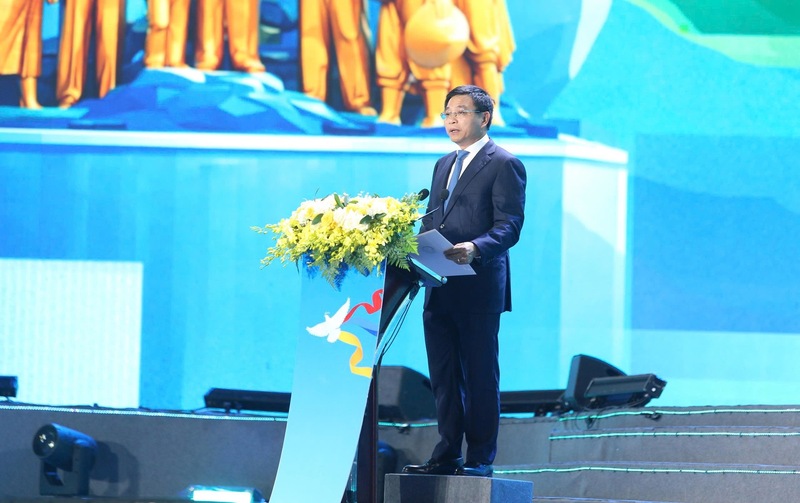 Phó Thủ tướng Chính phủ Nguyễn Văn Thắng phát biểu tại chương trình. Ảnh: Như Nguyễn