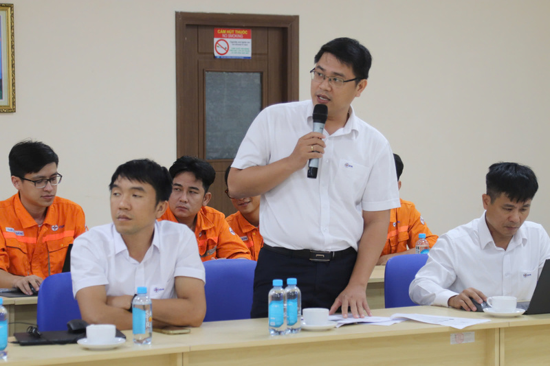 Đại diện PXVH trình bày tham luận tại Hội nghị.