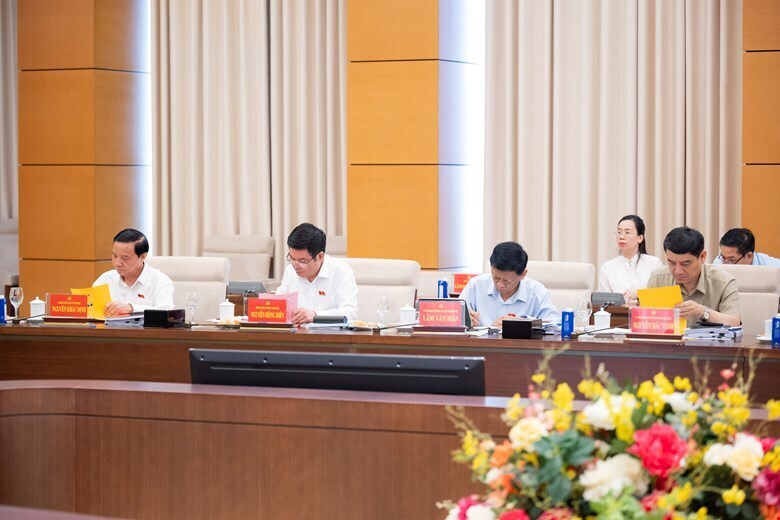 Thành lập Bộ phận Nghiên cứu chuyên đề trực thuộc Đảng ủy Quốc hội - 5