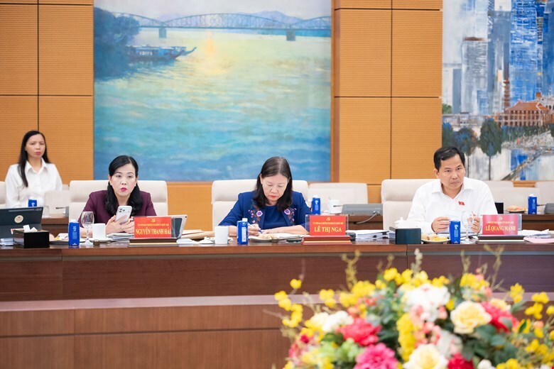 Các đại biểu tham dự Hội nghị.