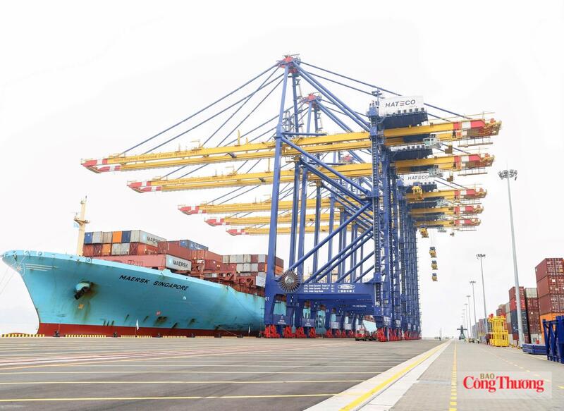 TP. Hải Phòng hướng đến phát triển cảng biển thông minh, hiện đại và đạt tiêu chí xanh. Ảnh: Thu Anh