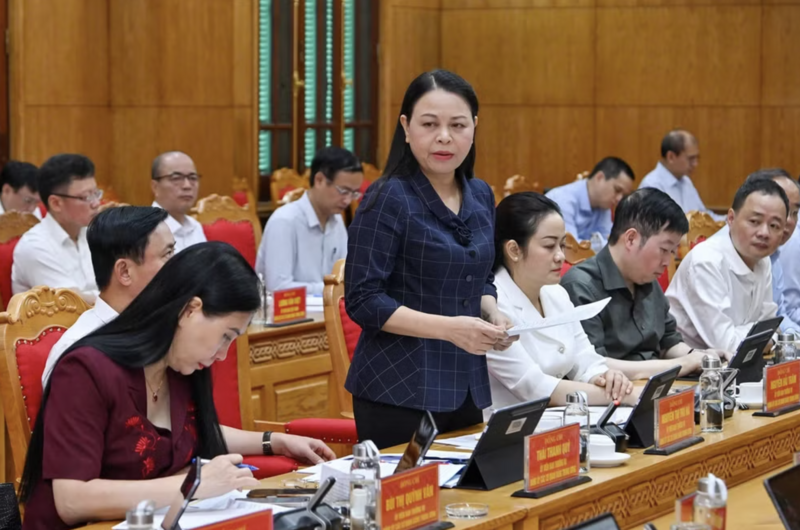 Phó Chánh văn phòng Thường trực Văn phòng Trung ương Đảng Nguyễn Thị Thu Hà phát biểu ý kiến về công tác chuyển đổi số hoạt động cơ quan Đảng - Ảnh: Thủy Nguyễn