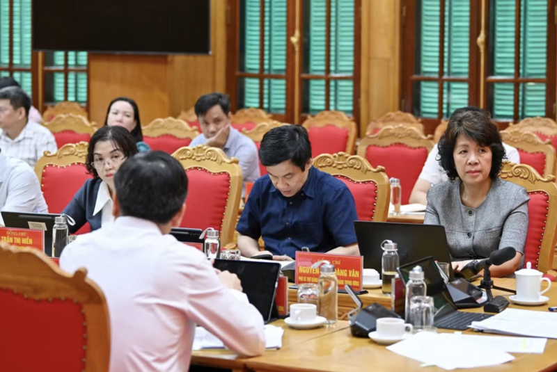 Các đồng chí Ủy viên Ban Thường vụ dự hội nghị - Ảnh: Thủy Nguyễn