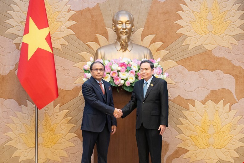 Chủ tịch Quốc hội Trần Thanh Mẫn tiếp Tổng Chưởng lý Malaysia Tan Sri Mohd Dusuki Mokhtar.