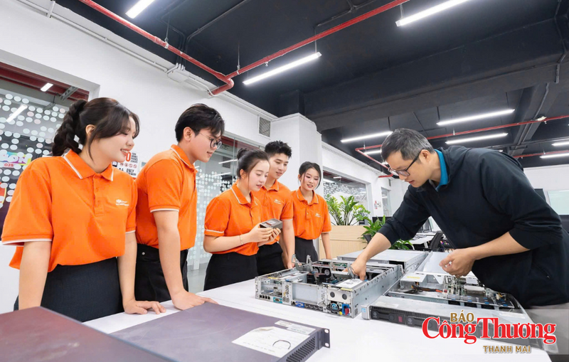 Gia Lai chú trọng phát triển nguồn nhân lực chất lượng cao trong các lĩnh vực công nghệ mới như AI, bán dẫn và công nghệ số.