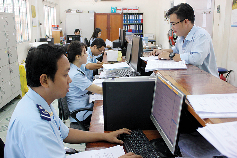Quy định mới đại lý làm thủ tục hải quan tạo thuận lợi cho doanh nghiệp. Ảnh: HQ