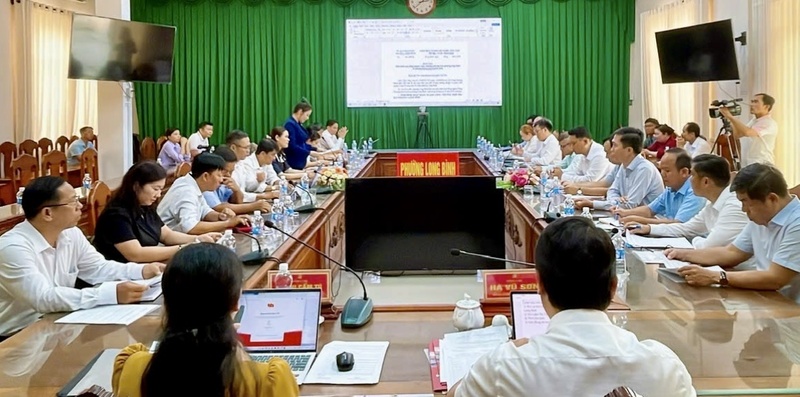 Sở Công Thương Cần Thơ làm việc với phường Long Bình, tháo gỡ điểm nghẽn, mở hướng thu hút đầu tư và thúc đẩy tăng trưởng. Ảnh: LB