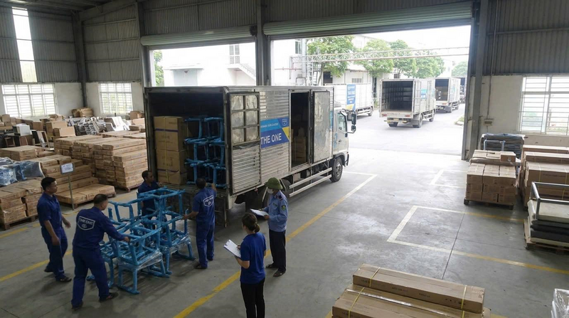 Hàng hóa sẵn sàng vận chuyển tại nhà máy Nội thất The One. Ảnh: Nội thất The One