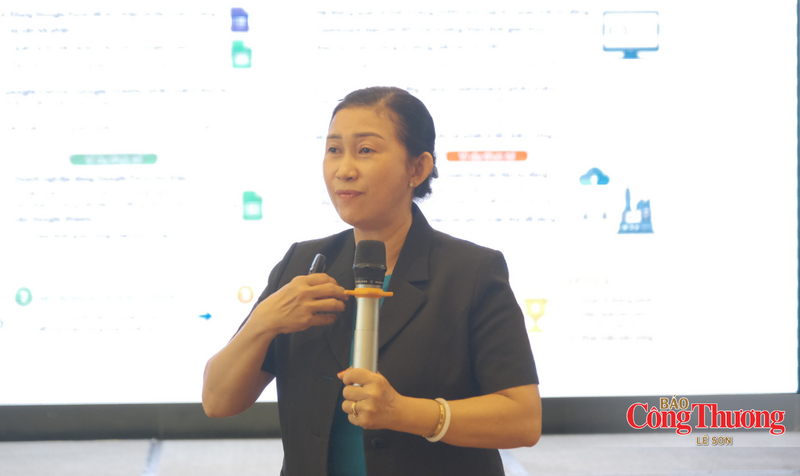 Tiến sĩ Nguyễn Thúy Lan Chi, Viện trưởng Viện Nghiên cứu An toàn, Sức khỏe và Môi trường chia sẻ tại hội nghị.
