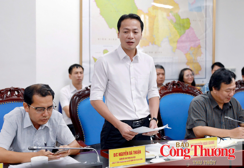 Ông Nguyễn Hoài Giang, Tổng Giám đốc Công ty VINADIC - Tập đoàn AMACCAO phát biểu tại cuộc họp.