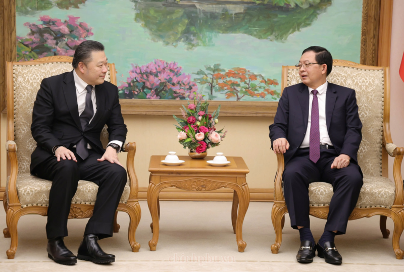 Phó Thủ tướng bày tỏ mong muốn C.P. Group tiếp tục đồng hành cùng Việt Nam, tăng cường đầu tư vào các lĩnh vực khoa học công nghệ, đổi mới sáng tạo và chuyển đổi số. Ảnh: VGP/Gia Huy