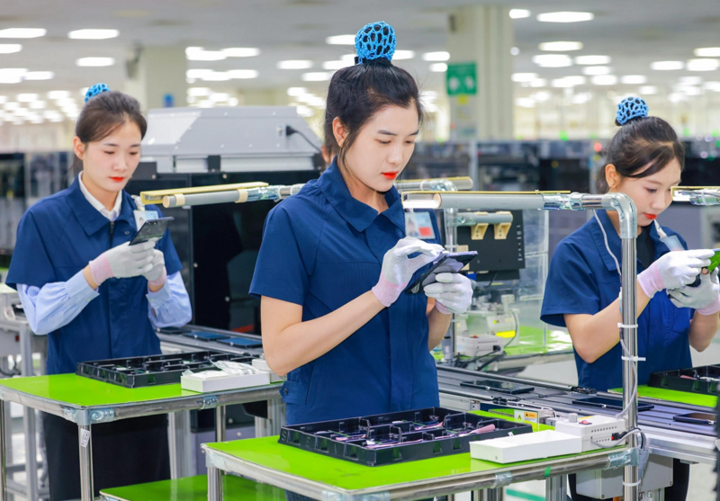 Công nghiệp chế biến, chế tạo của tỉnh Thái Nguyên tiếp tục tăng trưởng mạnh mẽ, trở thành động lực dẫn dắt sự phát triển kinh tế của tỉnh. Ảnh: Nguyên Ngọc
