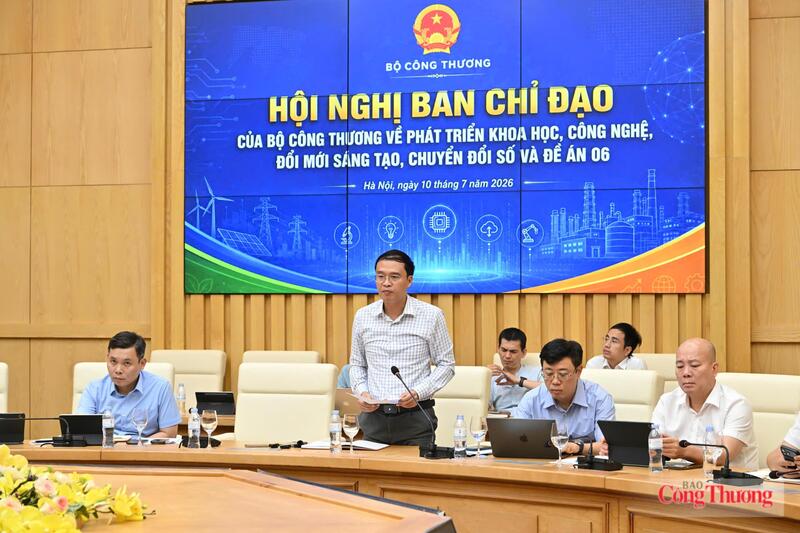 Ông  Nguyễn Tuấn Dũng, Phó Tổng giám đốc Tập đoàn Hóa chất Việt Nam