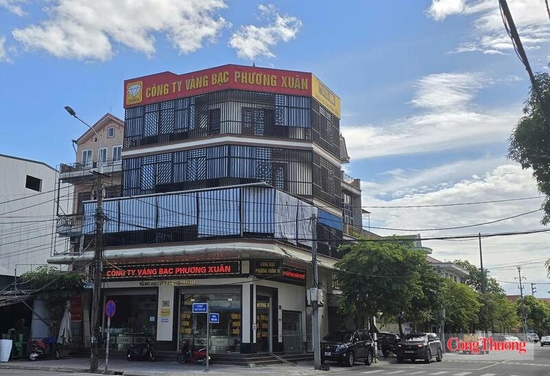 Một chi nhánh cửa hàng Công ty CP Vàng bạc Phương Xuân tại Hà Tĩnh: Ảnh: Phúc Sơn