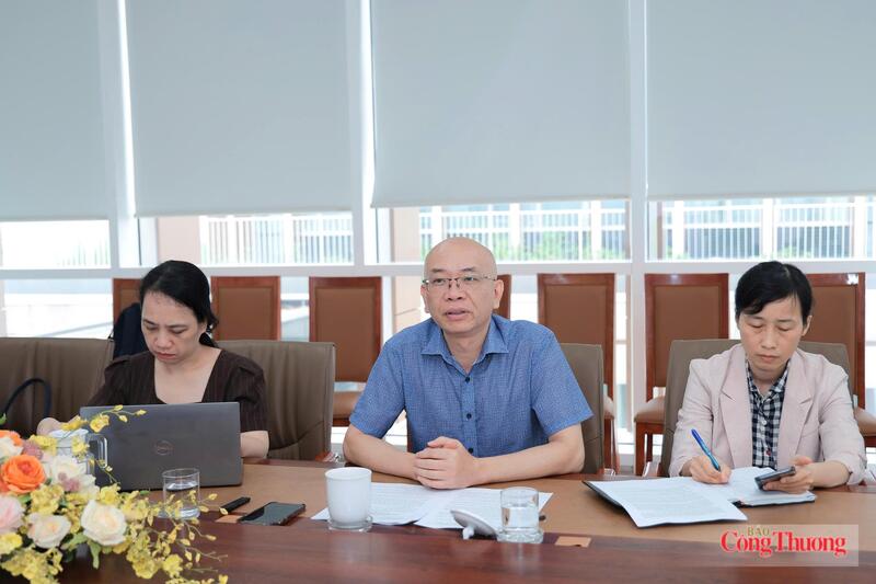 Đoàn công tác do ông Trần Thanh Hải, Phó Cục trưởng Cục Xuất nhập khẩu làm Trưởng đoàn. Ảnh: Hoàng Nhưỡng
