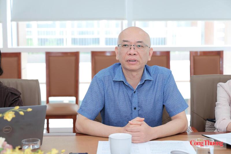 Ông Trần Thanh Hải, Phó Cục trưởng Cục Xuất nhập khẩu phát biểu tại buổi làm việc. Ảnh: Hoàng Nhưỡng