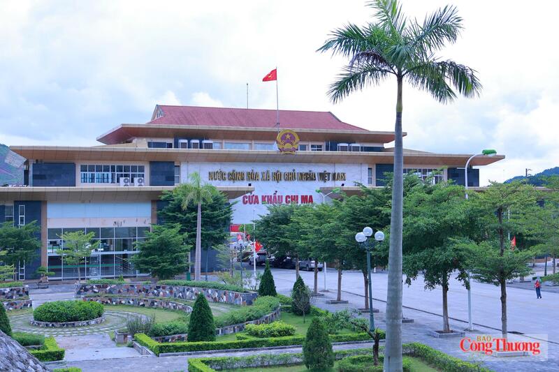 Cửa khẩu Chi Ma.